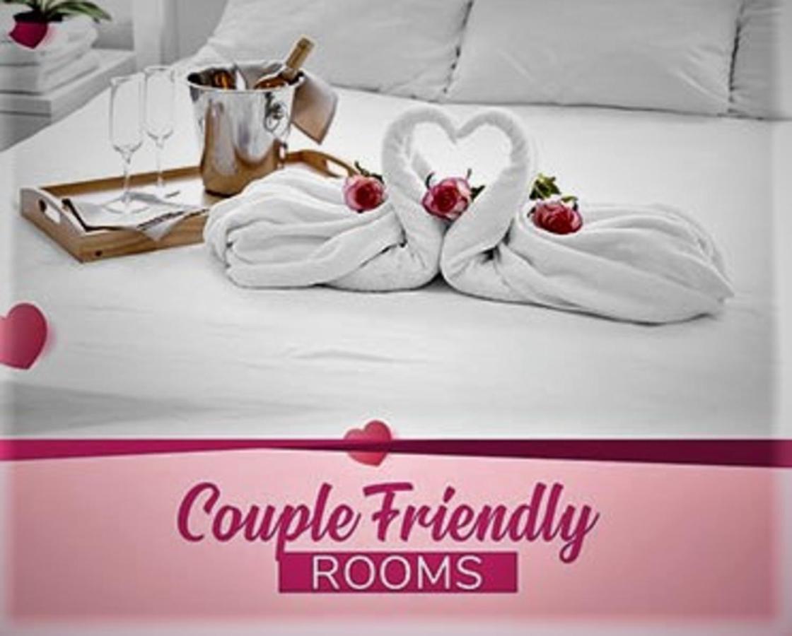 Royal Blue Meridian Inn Бангалор Екстериор снимка